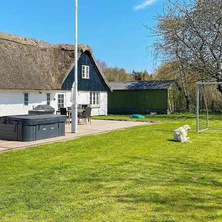 6 Person In Holiday home *